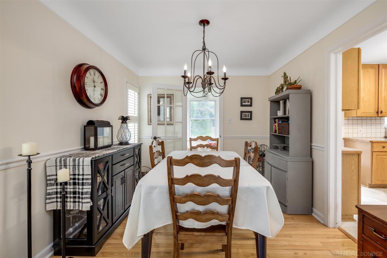 600 Vernier Road Grosse Pointe, MI 48236 - Photo 12 of 27 50057546-11.JPG