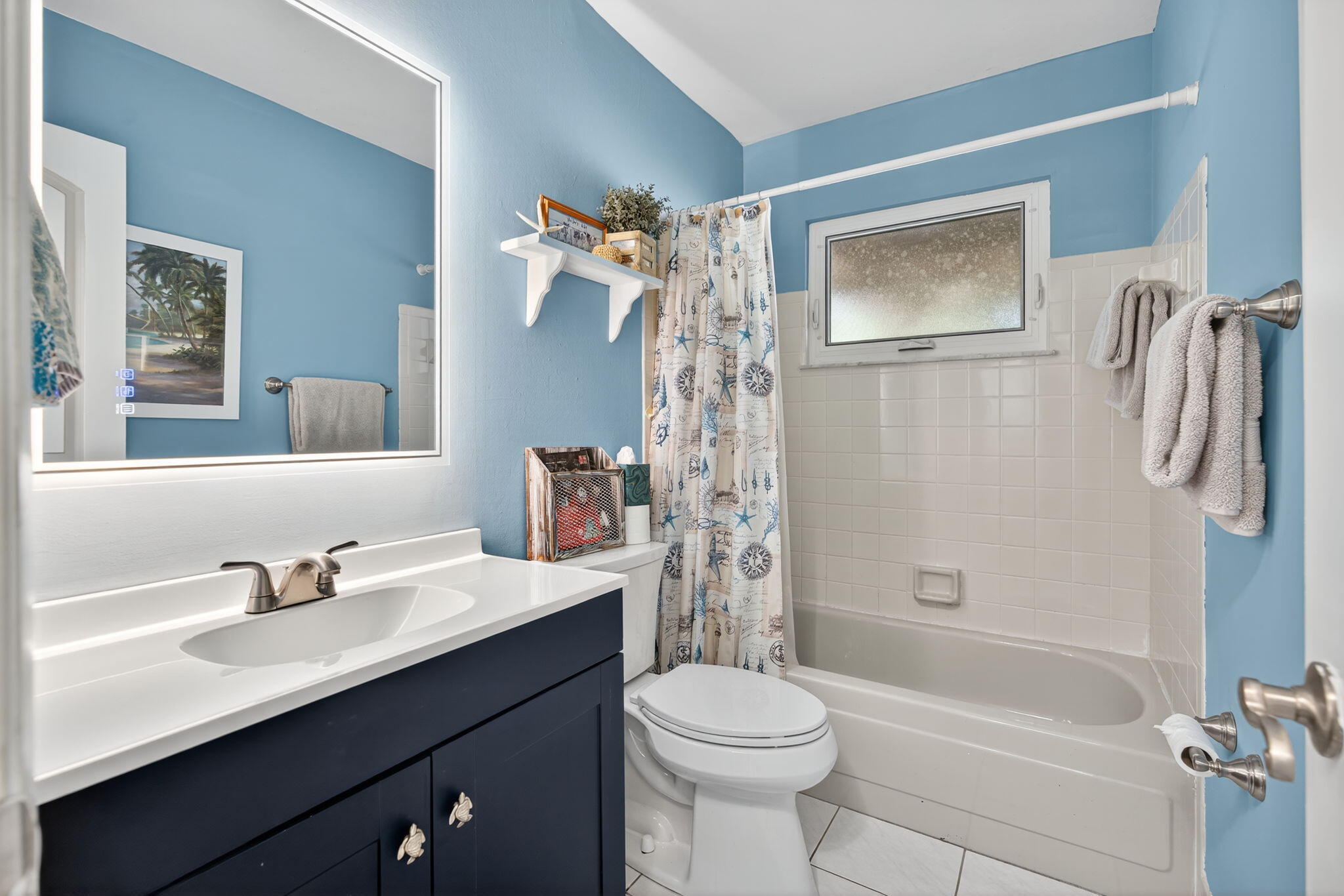 5095 Southeast Manatee Terrace Stuart, FL 34997 - Photo 30 of 58 guest bath