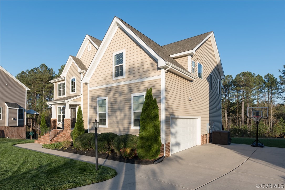 16025 Longlands Road Chesterfield, VA 23832 - Photo 2 of 44 Garage view