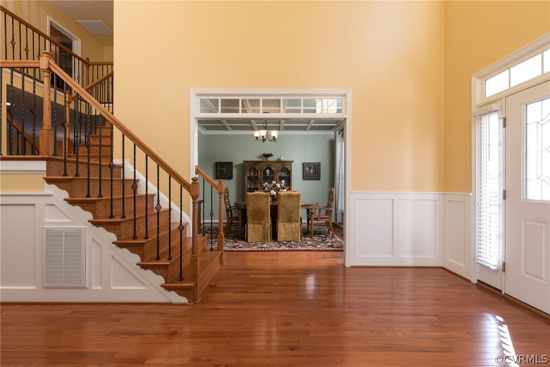 16025 Longlands Road Chesterfield, VA 23832 - Photo 3 of 44 Foyer