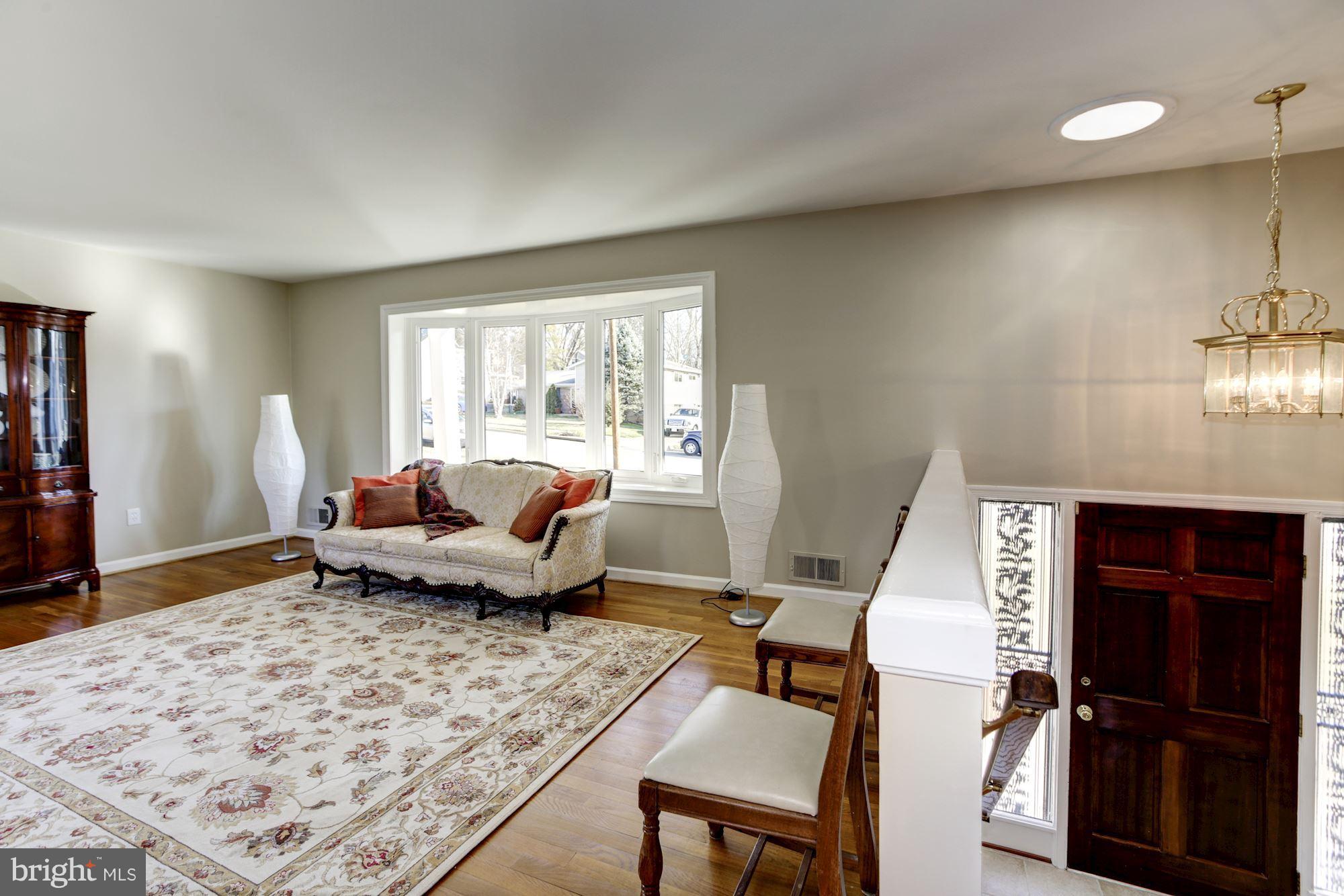 3609 Colony Road Fairfax, VA 22030 - Photo 2 of 30 This grand, light filled split foyer