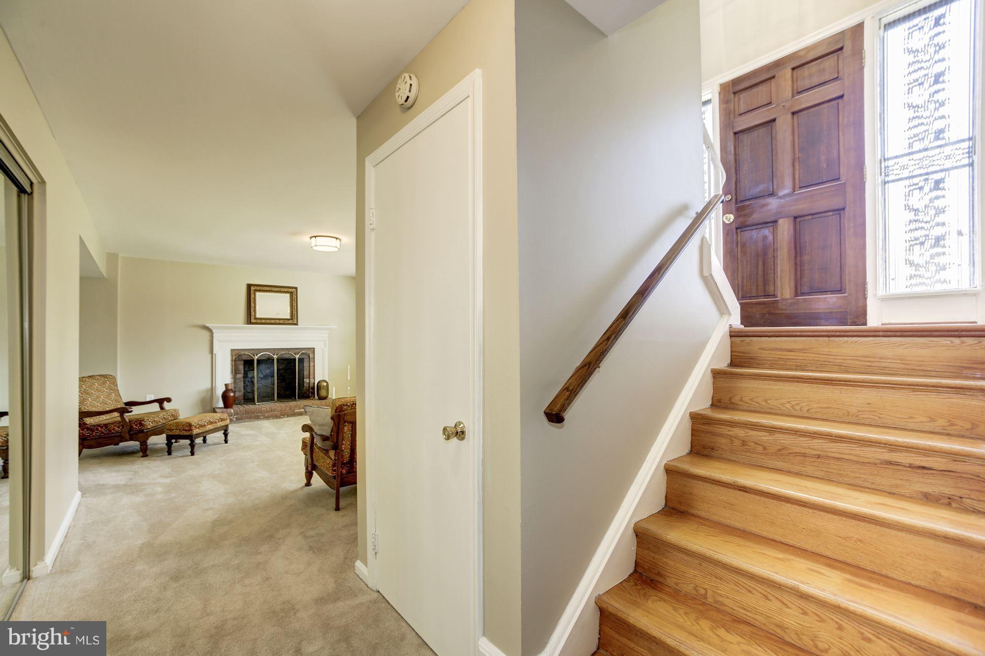 3609 Colony Road Fairfax, VA 22030 - Photo 19 of 30 Down the stairs to the lower level
