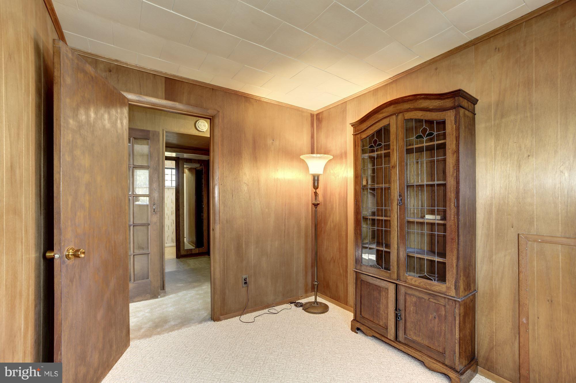 3609 Colony Road Fairfax, VA 22030 - Photo 21 of 30 The reading room...