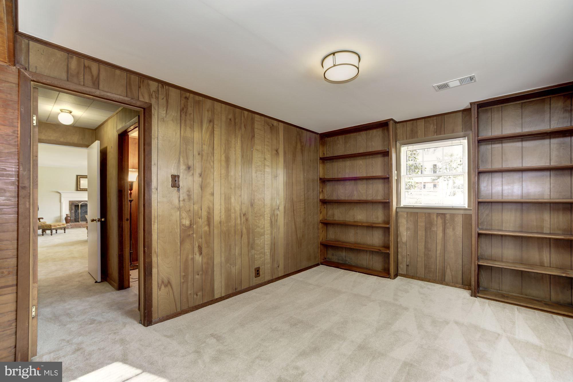 3609 Colony Road Fairfax, VA 22030 - Photo 22 of 30 The den/library/office