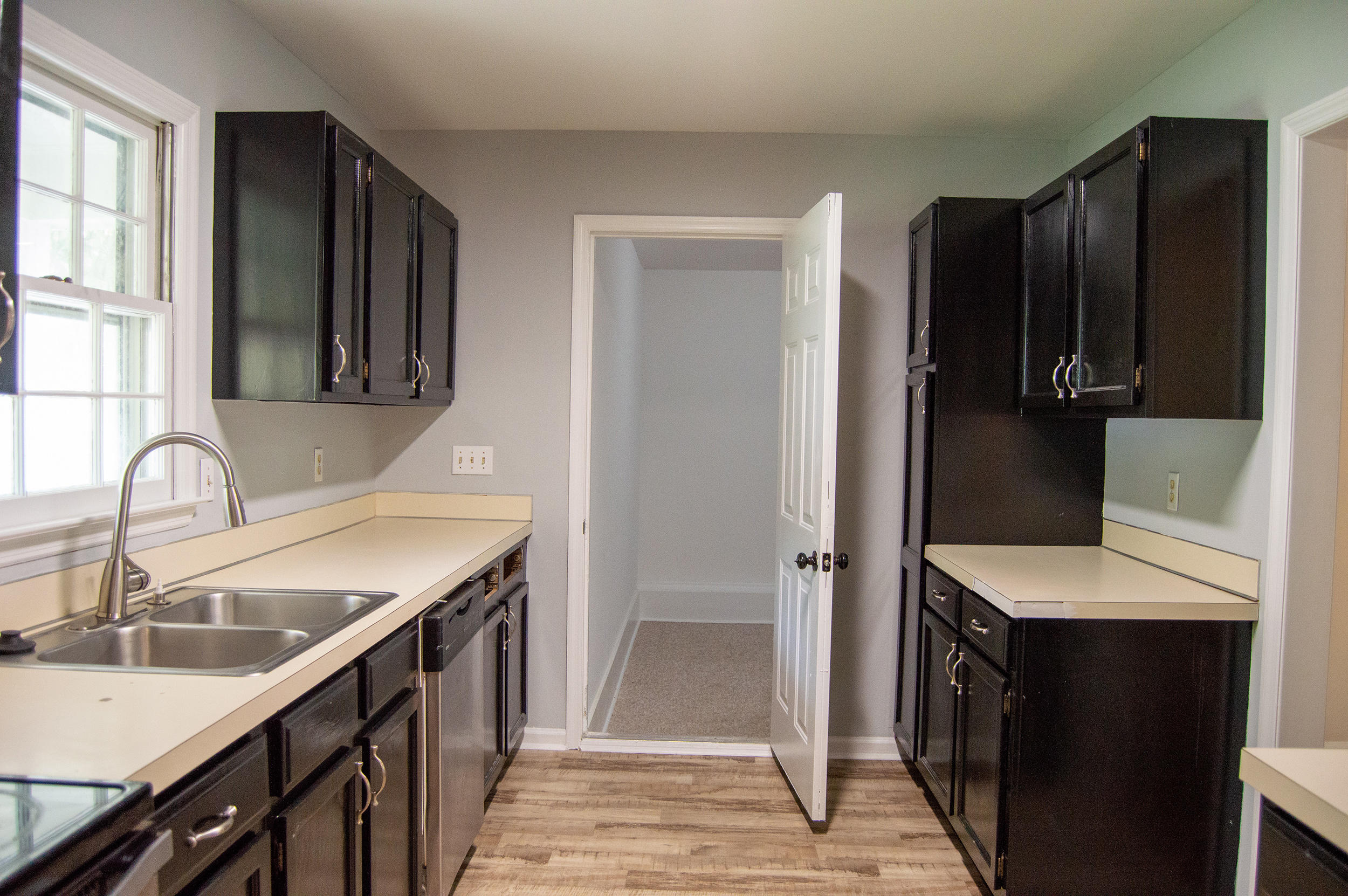 403 Hamlet Road Summerville, SC 29485 - Photo 6 of 29 DSC_0035