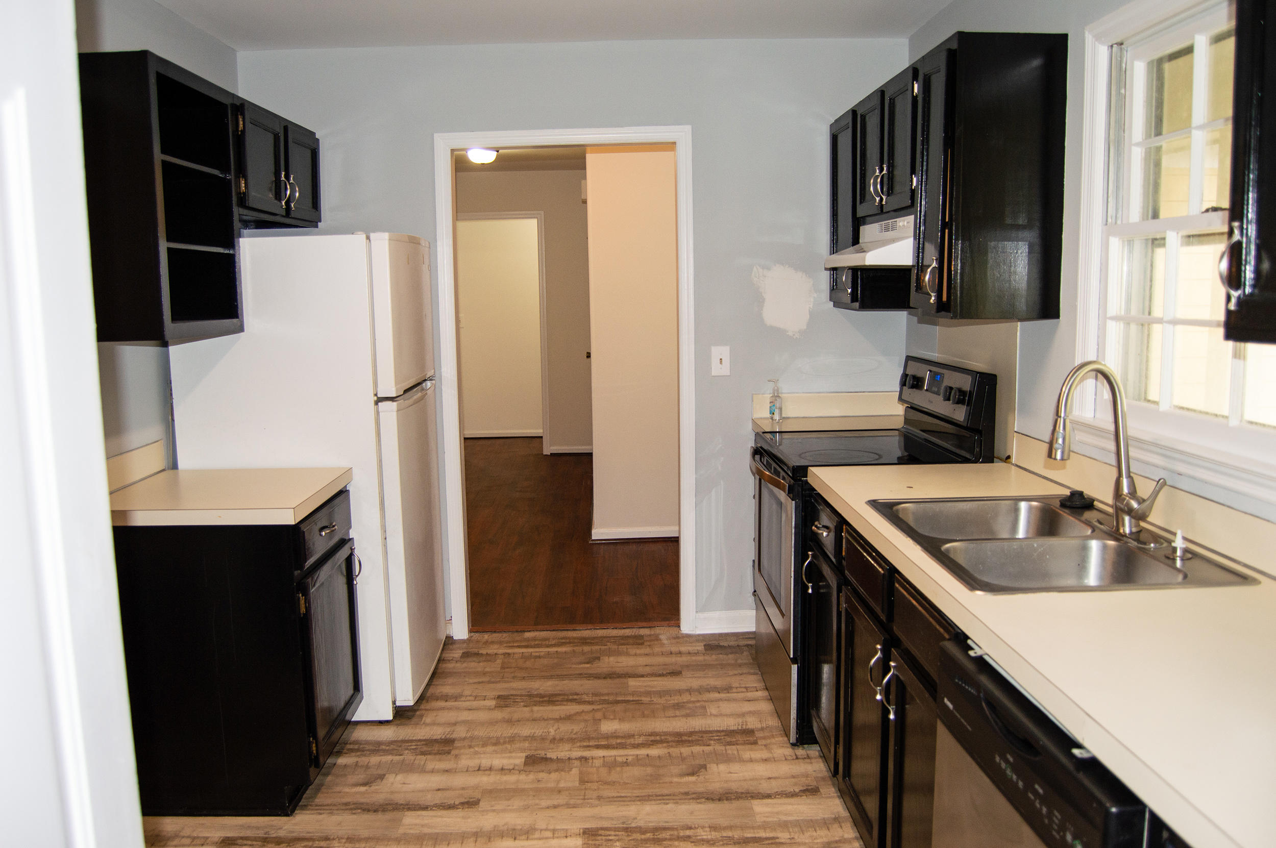 403 Hamlet Road Summerville, SC 29485 - Photo 7 of 29 DSC_0037