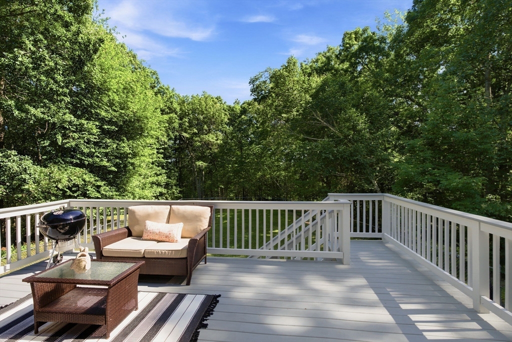 8 Netherwood Road Windham, NH 03087 - Photo 17 of 39 Gallery Image 17