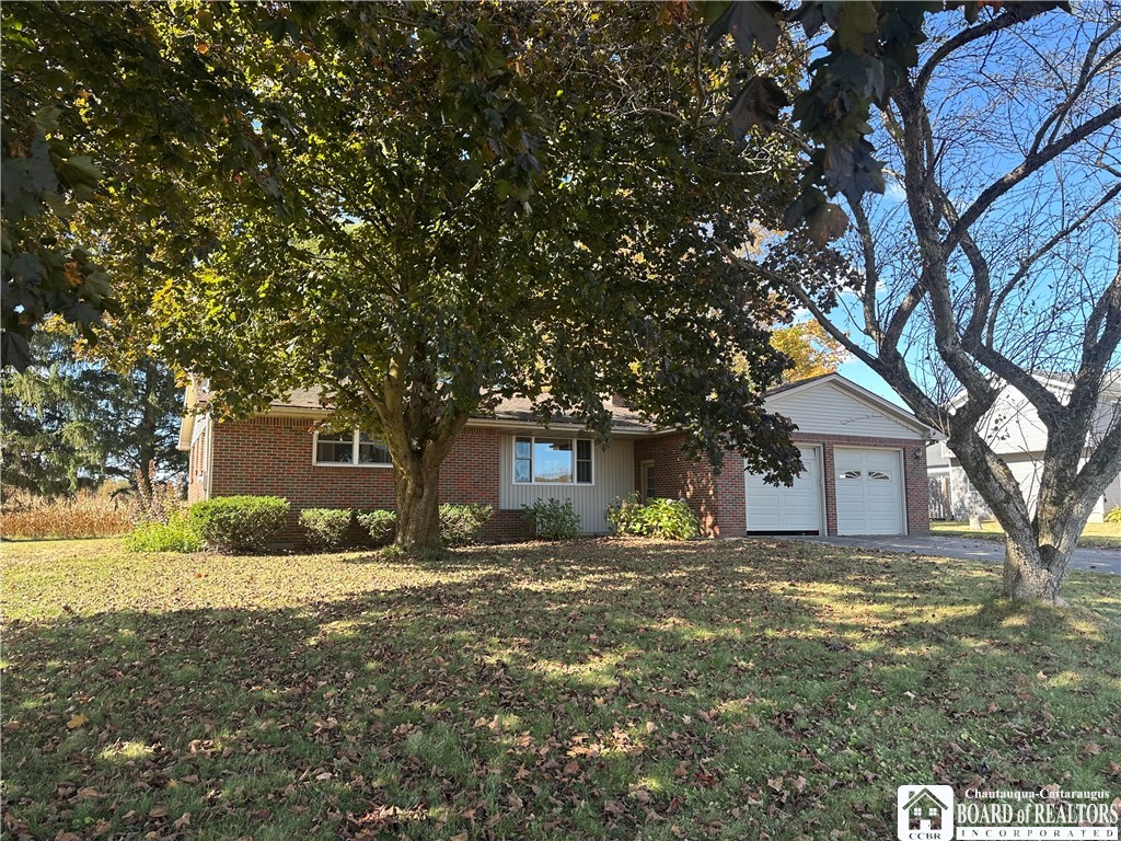 13048 Vaughn Street Springville, NY 14141 - Photo 2 of 31