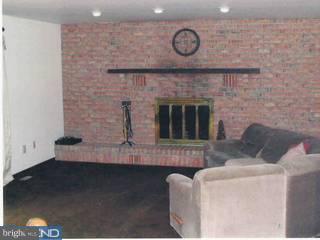 320 Fairview Road Reading, PA 19606 - Photo 3 of 4 Gallery Image 3
