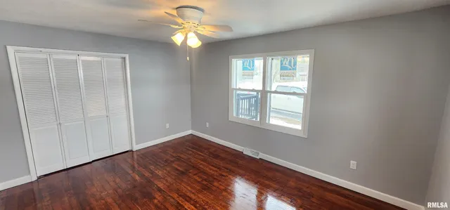 $249,900 | 6848 Lake Service Road, Rochester, IL 62563