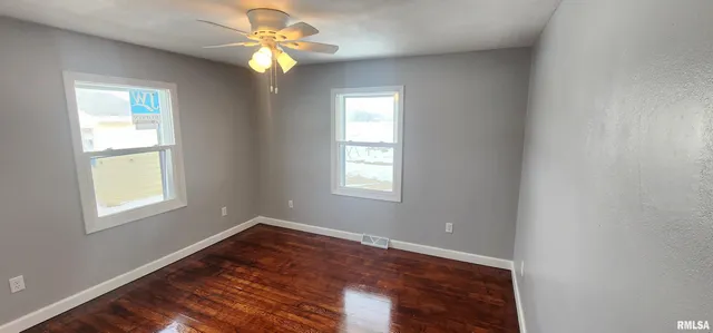 $249,900 | 6848 Lake Service Road, Rochester, IL 62563