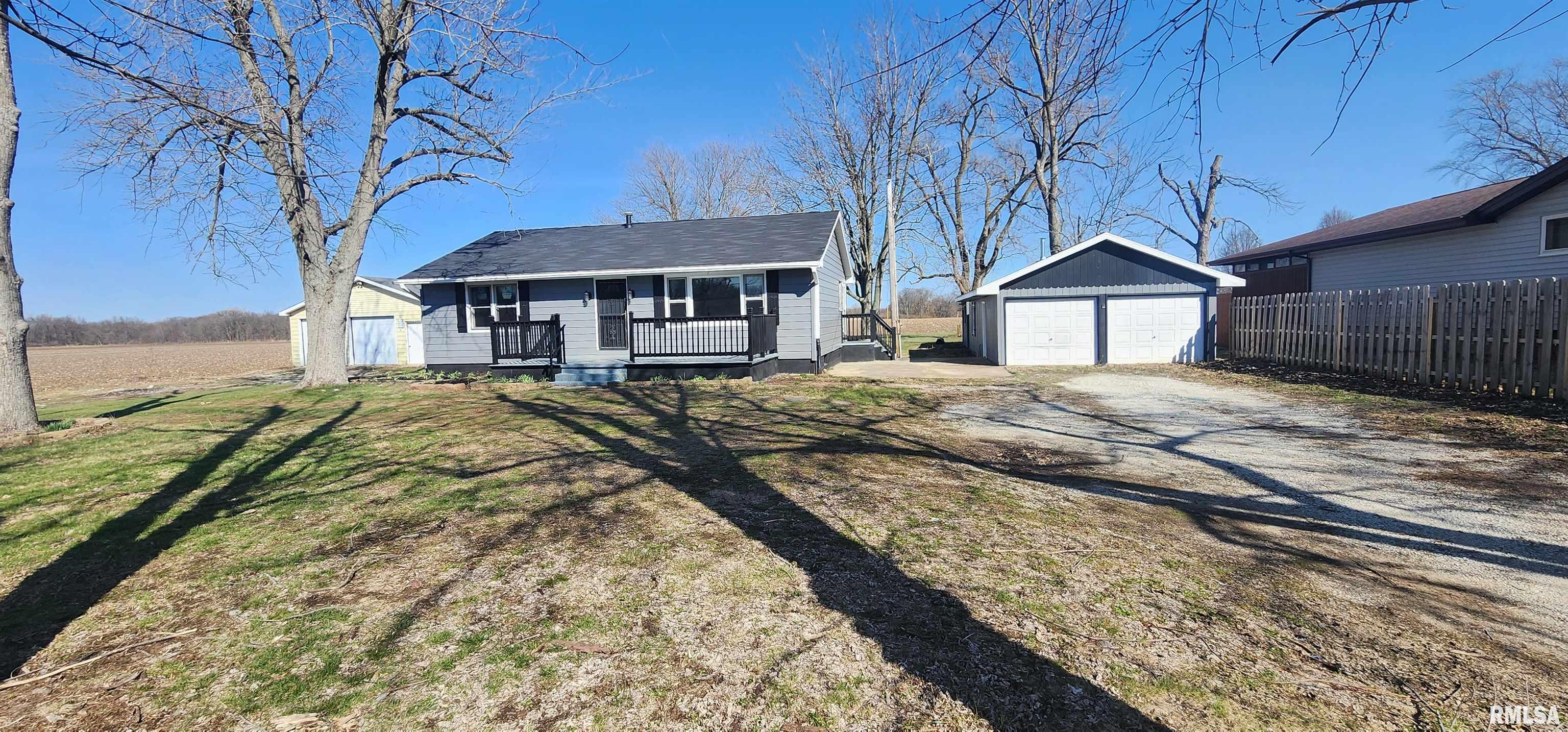 6848 Lake Service Road Rochester, IL 62563 - Photo 2 of 37