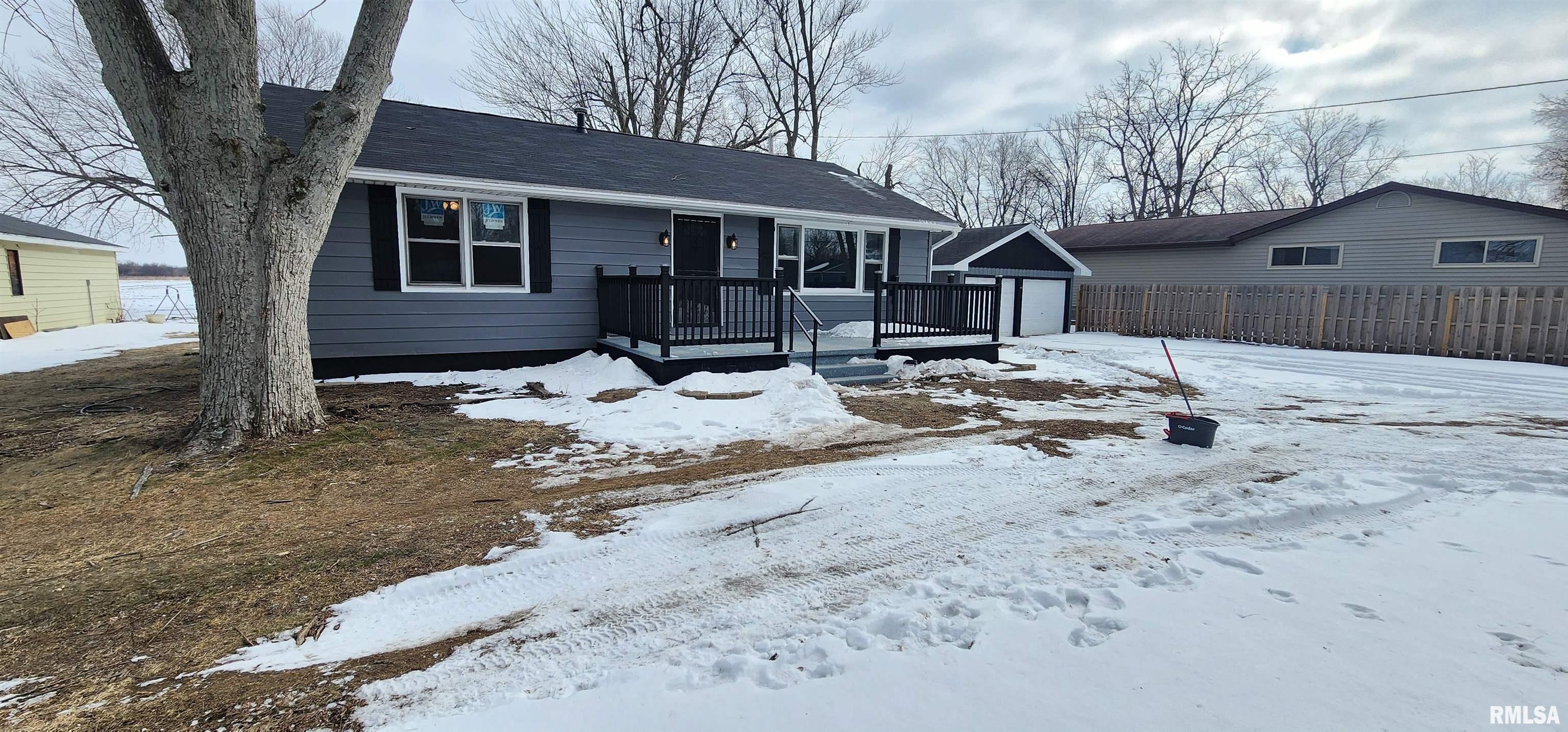 6848 Lake Service Road Rochester, IL 62563 - Photo 3 of 35