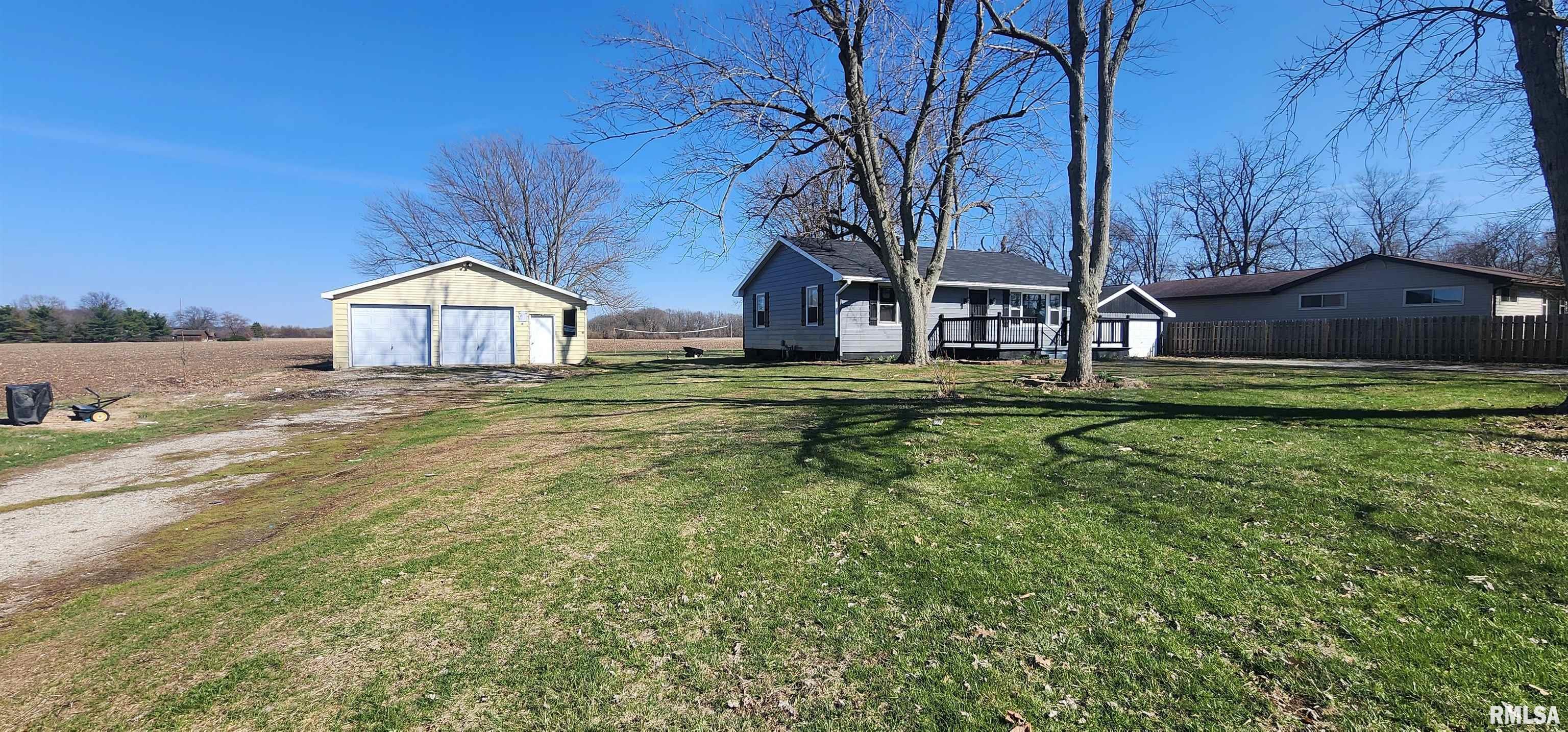 6848 Lake Service Road Rochester, IL 62563 - Photo 3 of 37