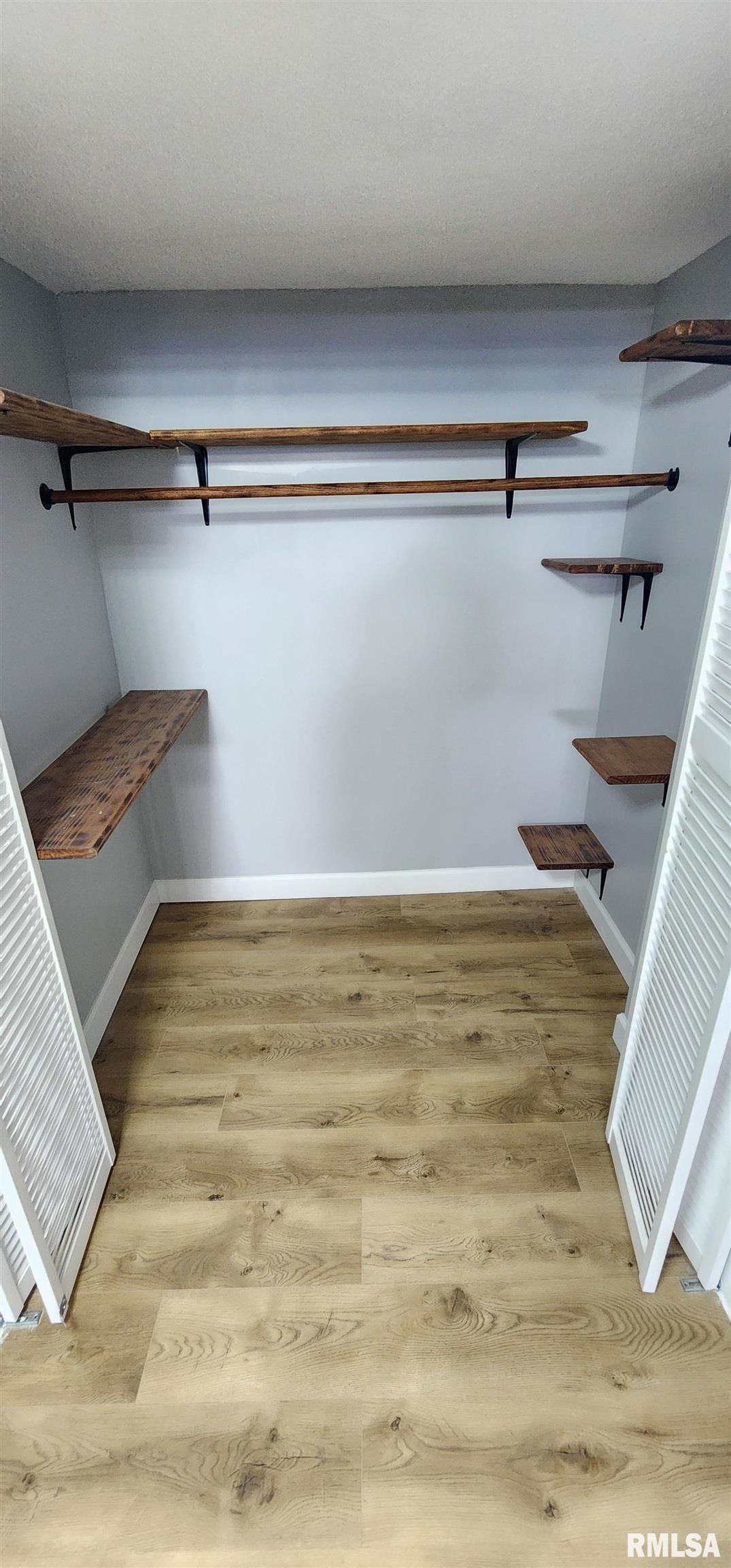 6848 Lake Service Road Rochester, IL 62563 - Photo 31 of 37