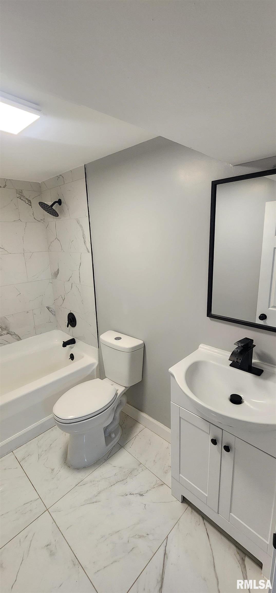 6848 Lake Service Road Rochester, IL 62563 - Photo 33 of 37