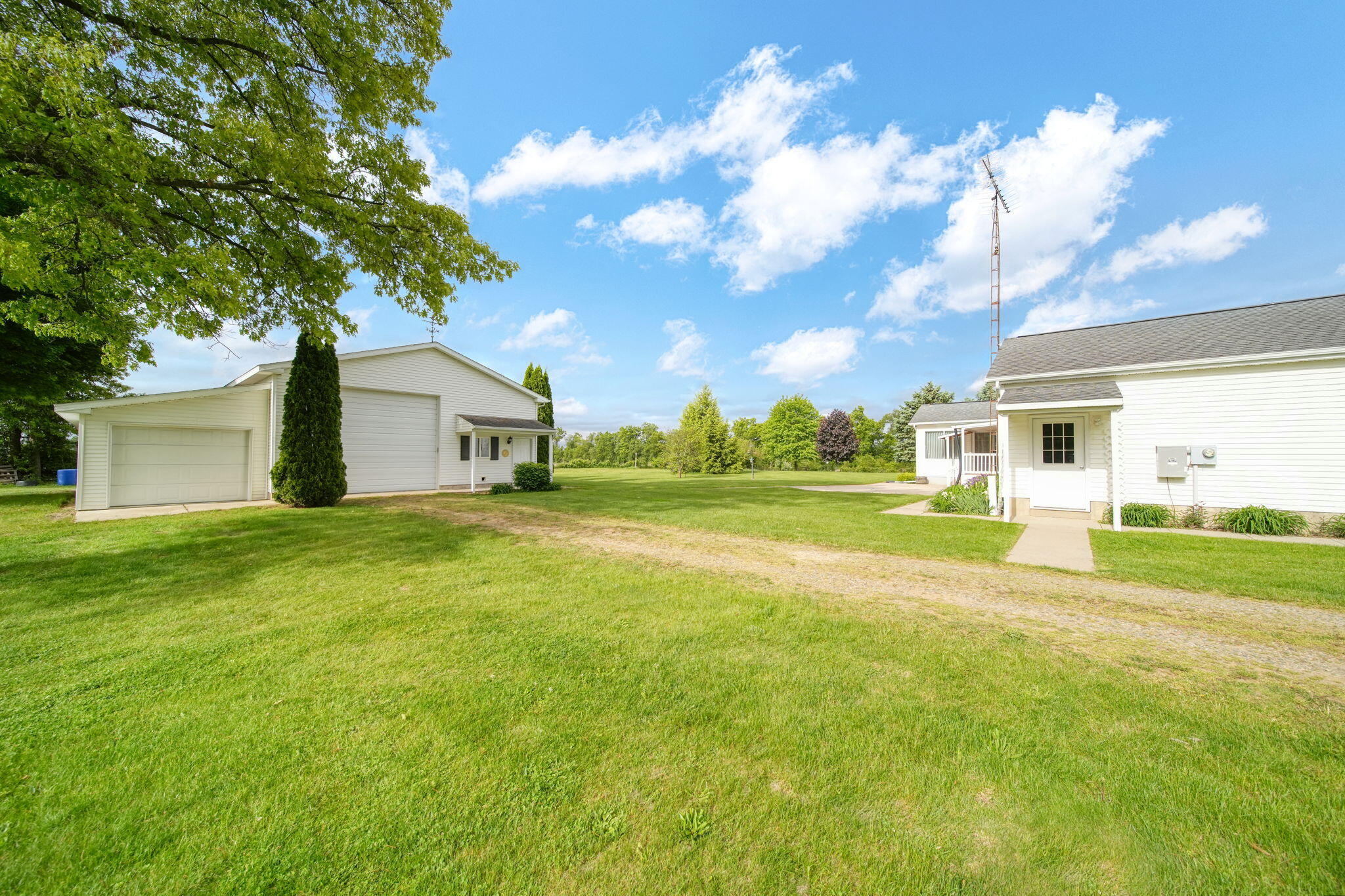 10639 Hanover Road Hanover, MI 49241 - Photo 41 of 62 42-web-or-mls-DSC06468_HDR