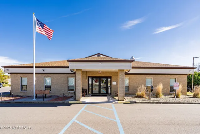 a view of a building entrance