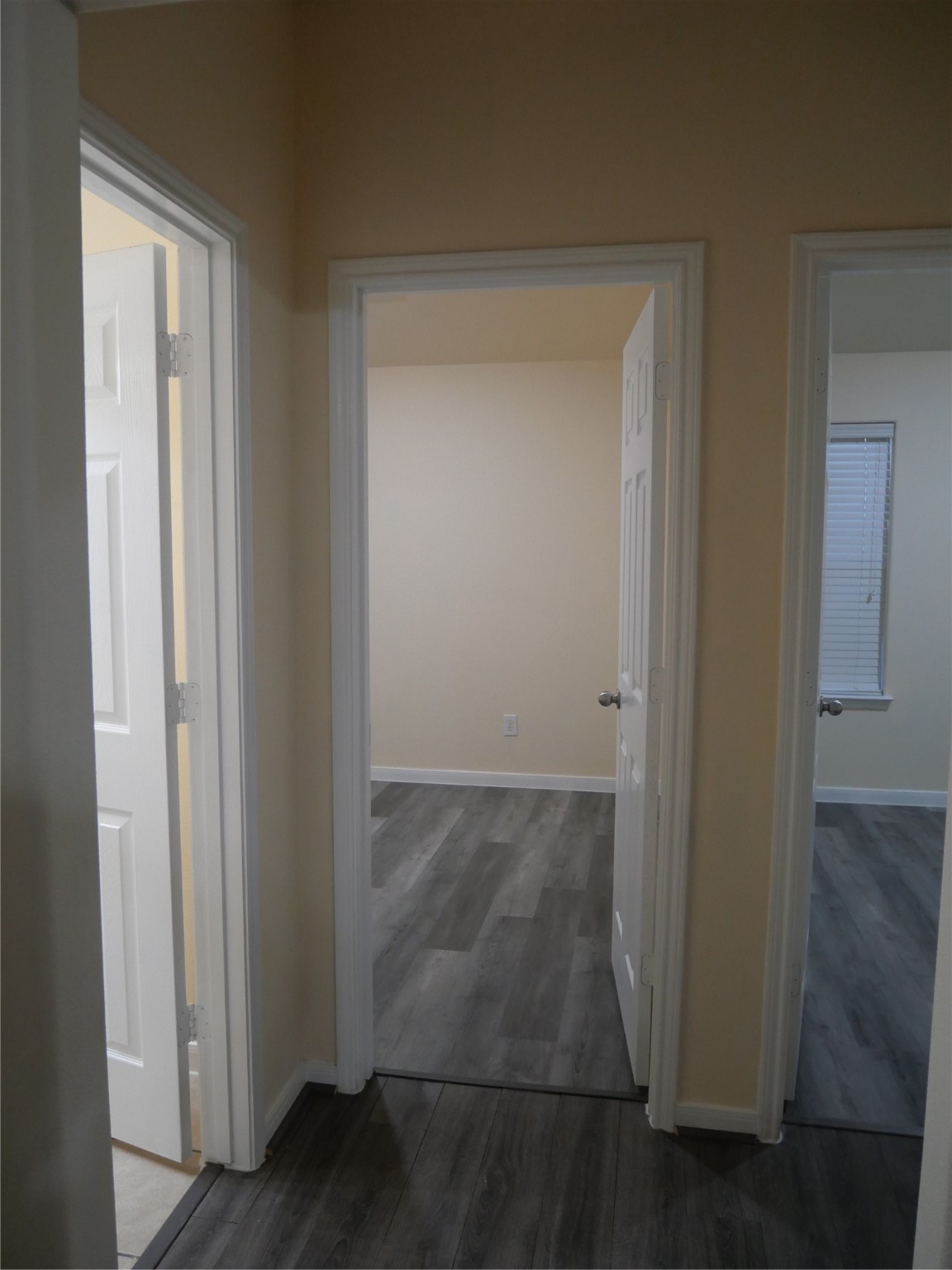 2726 Heatherwind Lane Houston, TX 77047 - Photo 20 of 27 an entryway with wooden floor