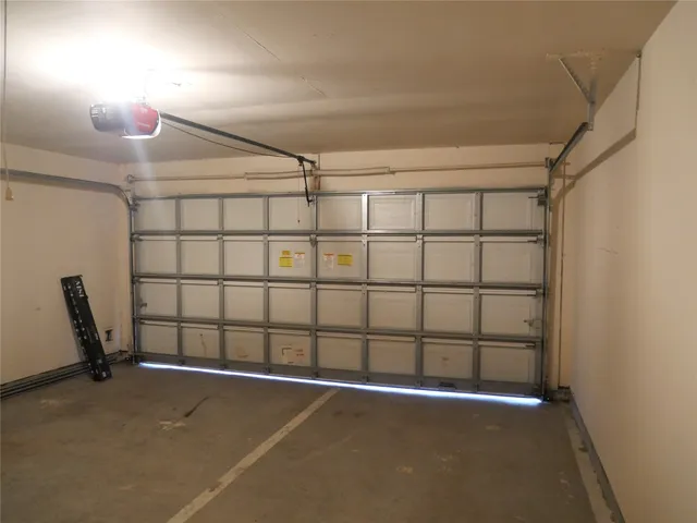 $1,900 | 2726 Heatherwind Lane, Houston, TX 77047