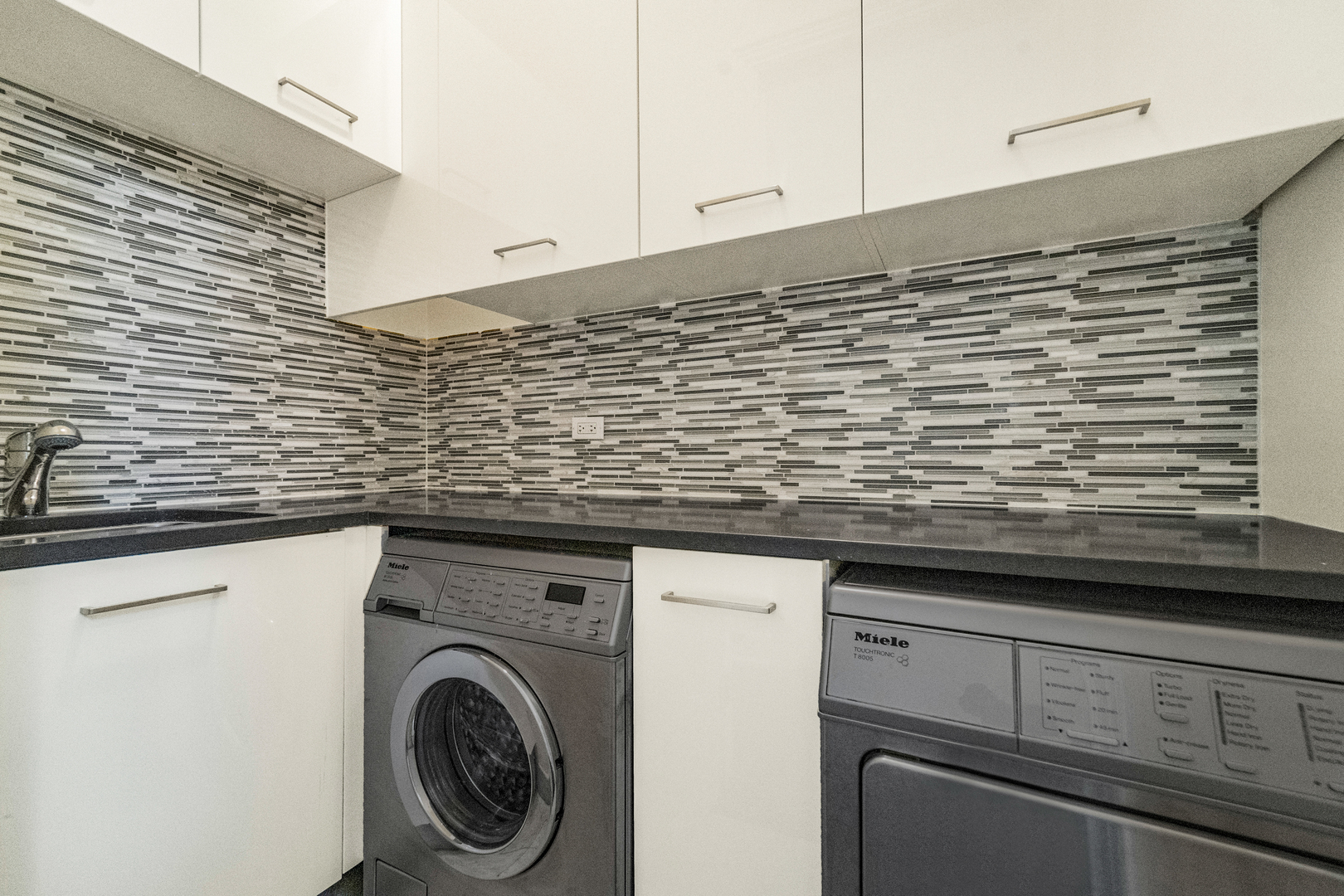 53 East Division Street Chicago, IL 60611 - Photo 50 of 79