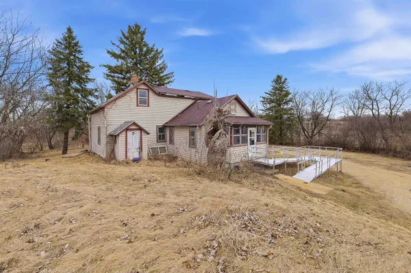 $185,000 | 4301 West State Road 33, Horicon, WI 53032