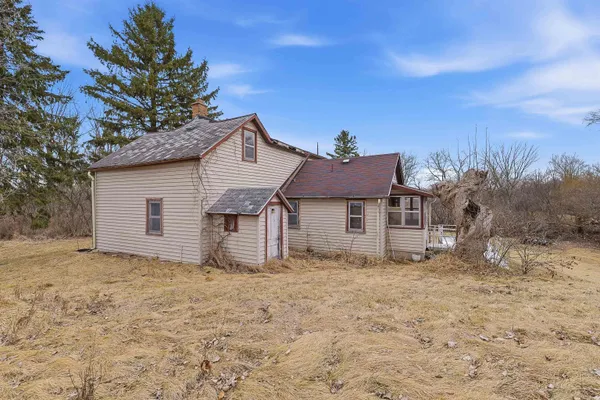 $185,000 | 4301 West State Road 33, Horicon, WI 53032