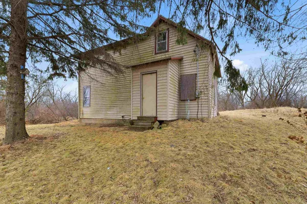 $185,000 | 4301 West State Road 33, Horicon, WI 53032