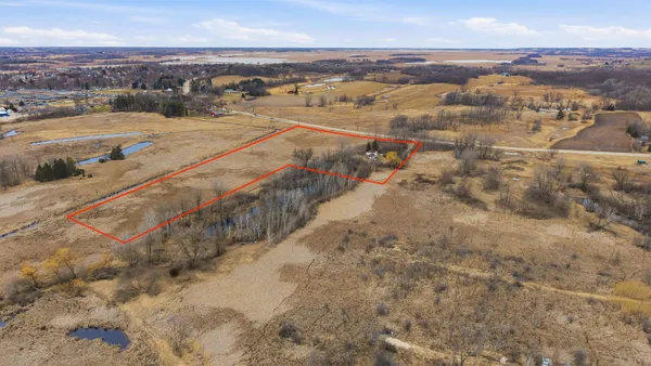 $185,000 | 4301 West State Road 33, Horicon, WI 53032