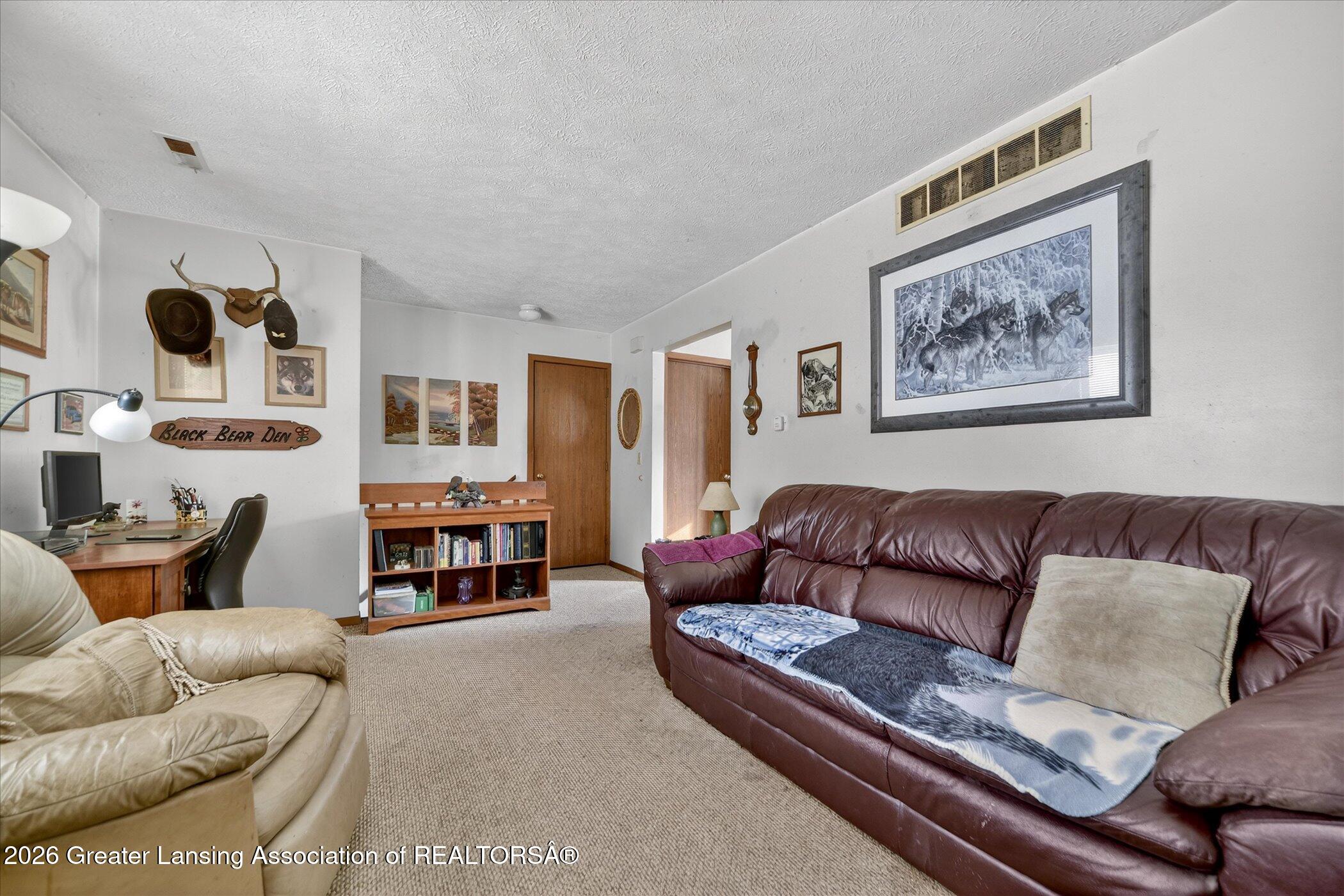 06-1401-Bennett-Rd-1403-Bennett-Rd-Lansi