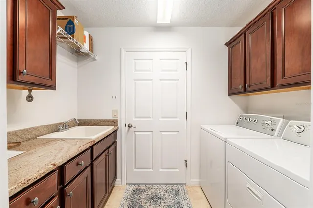 $539,000 | 825 Ulelah Street, The Villages, FL 32163