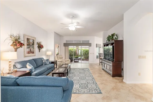 $539,000 | 825 Ulelah Street, The Villages, FL 32163