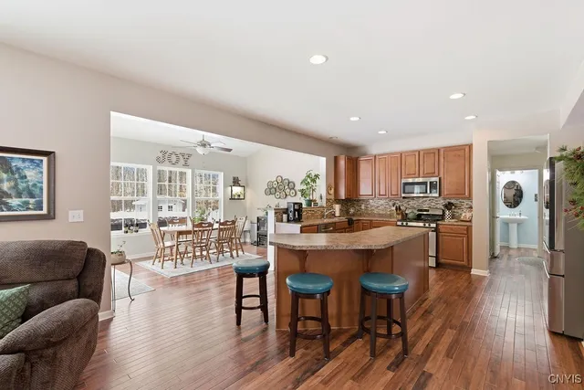 $524,900 | 4473 Millstream Drive, Clay, NY 13041