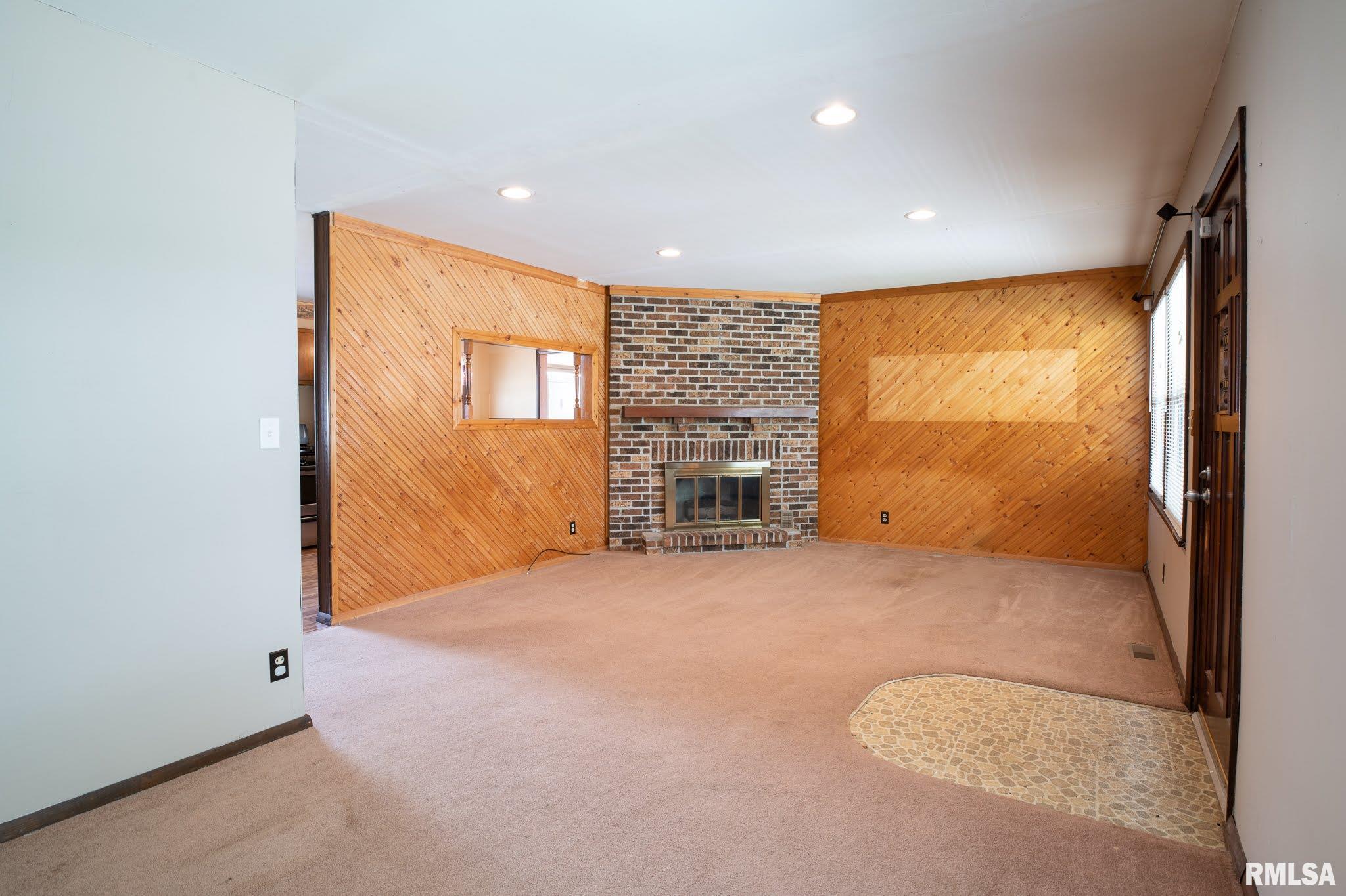608 Bess Street Washington, IL 61571 - Photo 11 of 50 Gallery Image 11