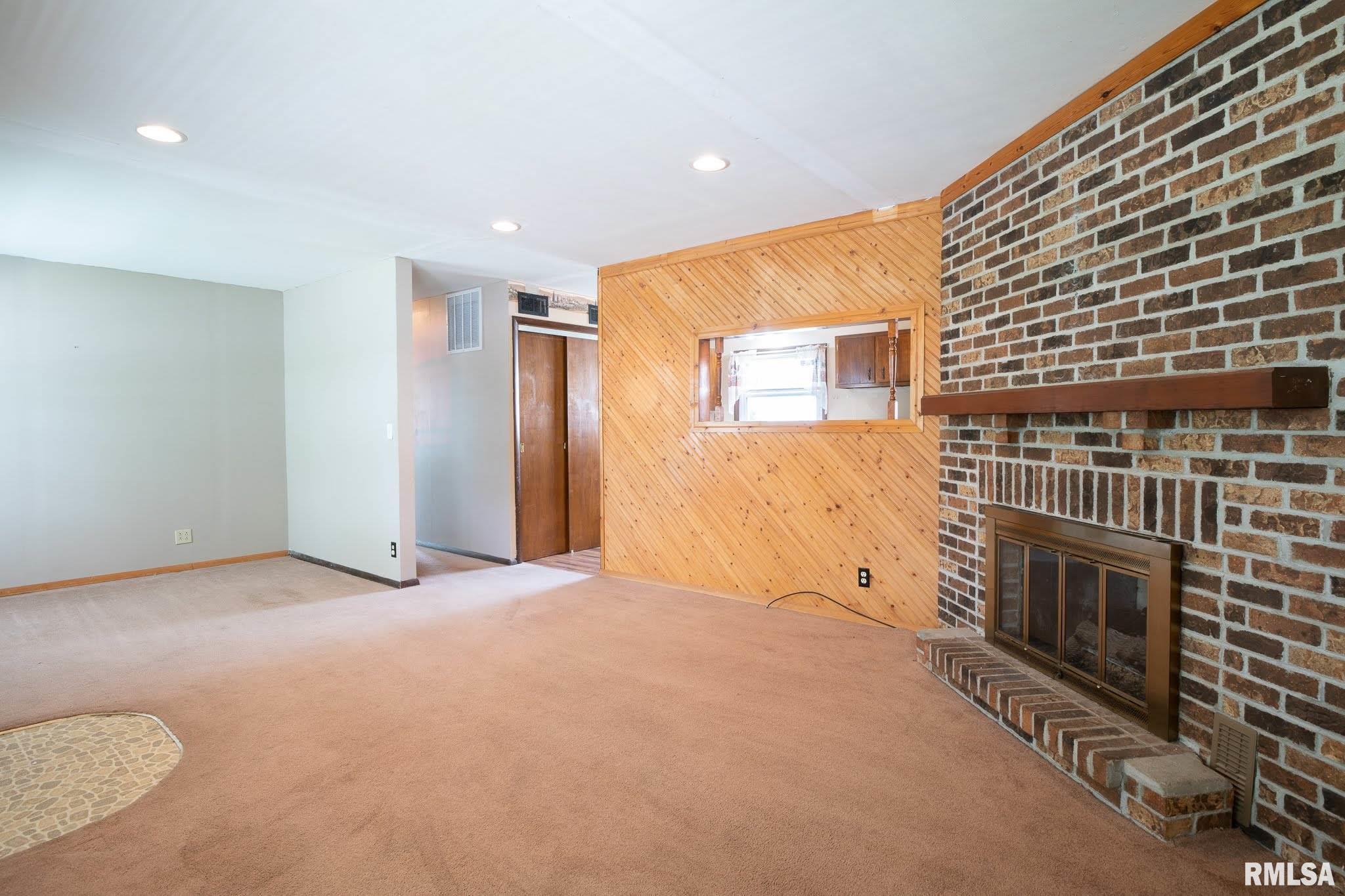 608 Bess Street Washington, IL 61571 - Photo 13 of 50 Gallery Image 13