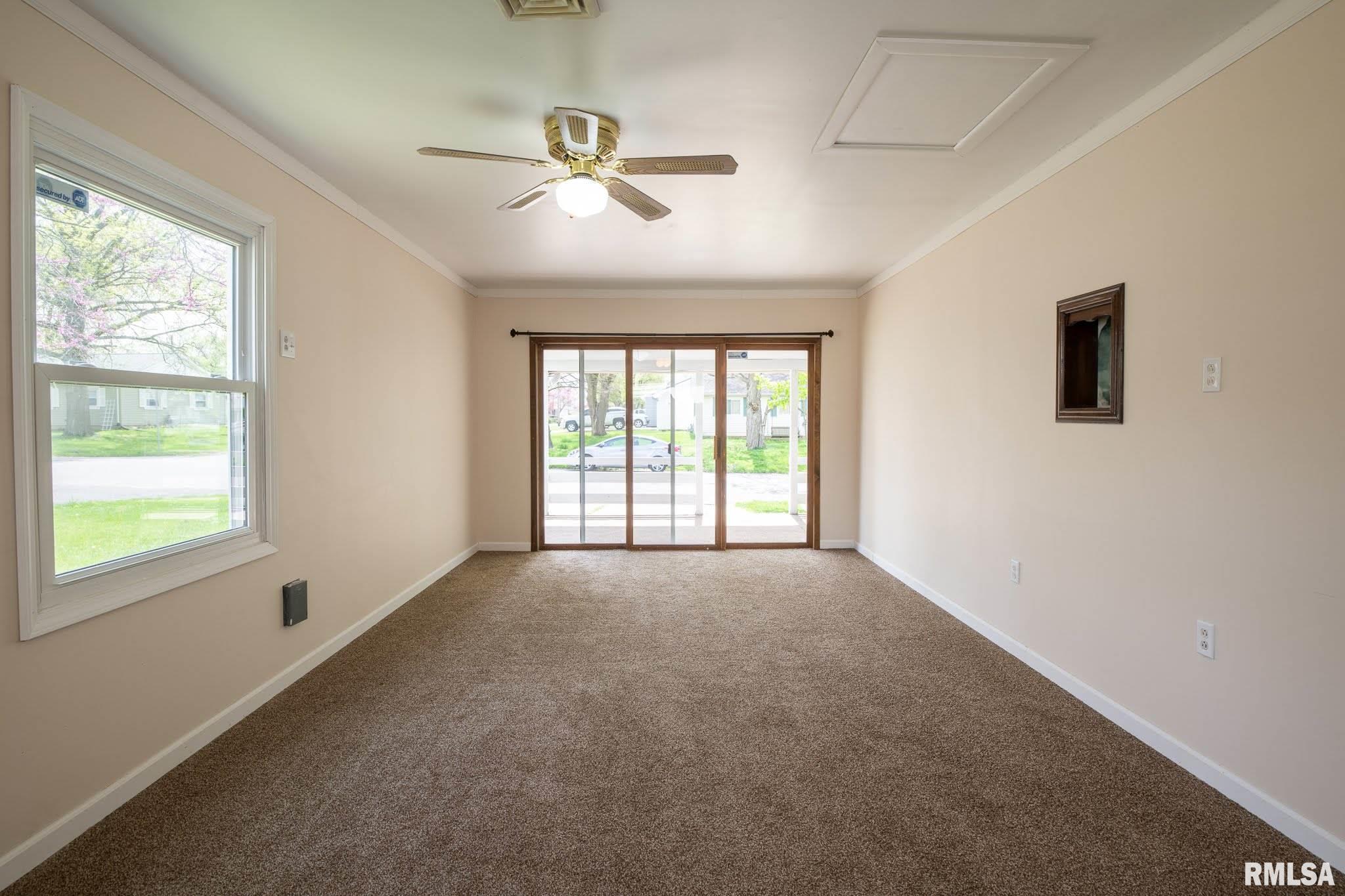 608 Bess Street Washington, IL 61571 - Photo 39 of 50 Gallery Image 39