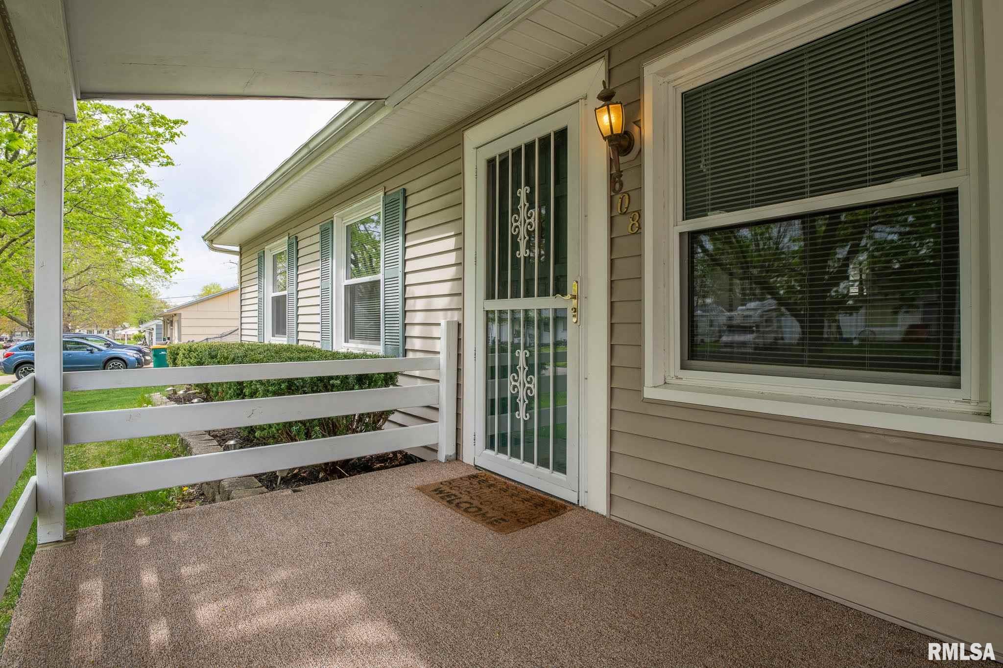 608 Bess Street Washington, IL 61571 - Photo 4 of 50 Gallery Image 4