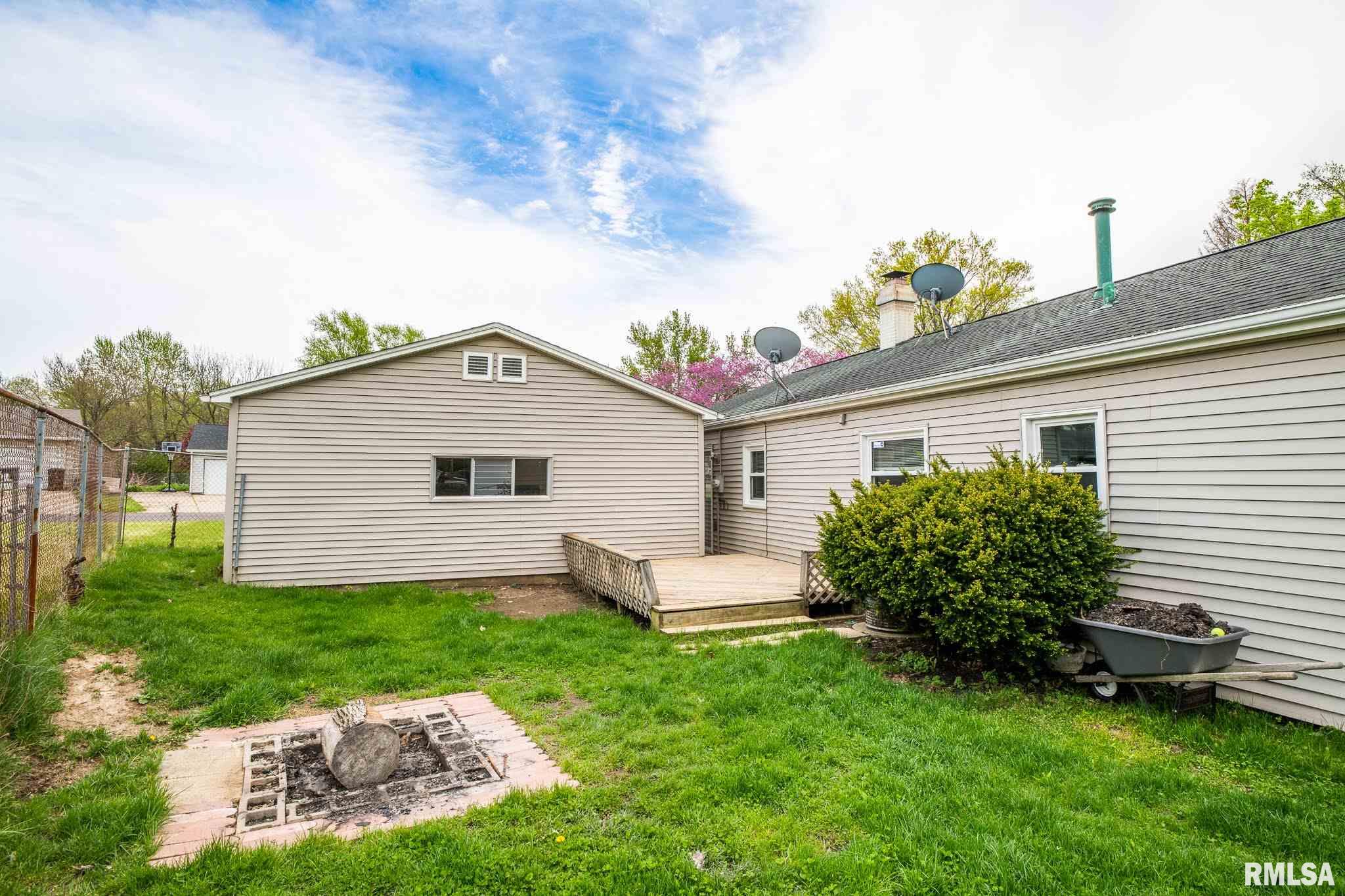 608 Bess Street Washington, IL 61571 - Photo 6 of 50 Gallery Image 6