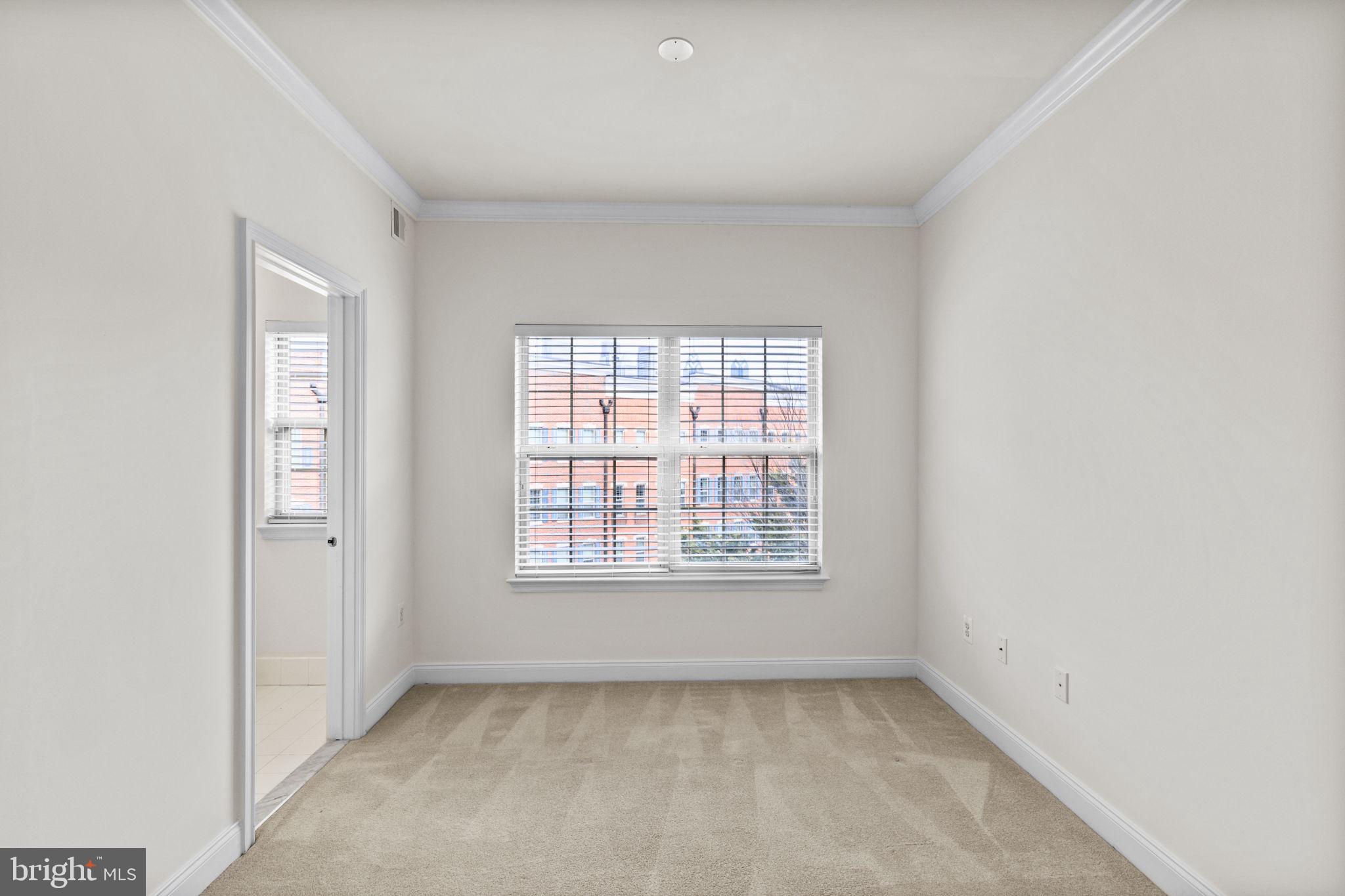 508 Governors Court Philadelphia, PA 19146 - Photo 20 of 54 an empty room with a window