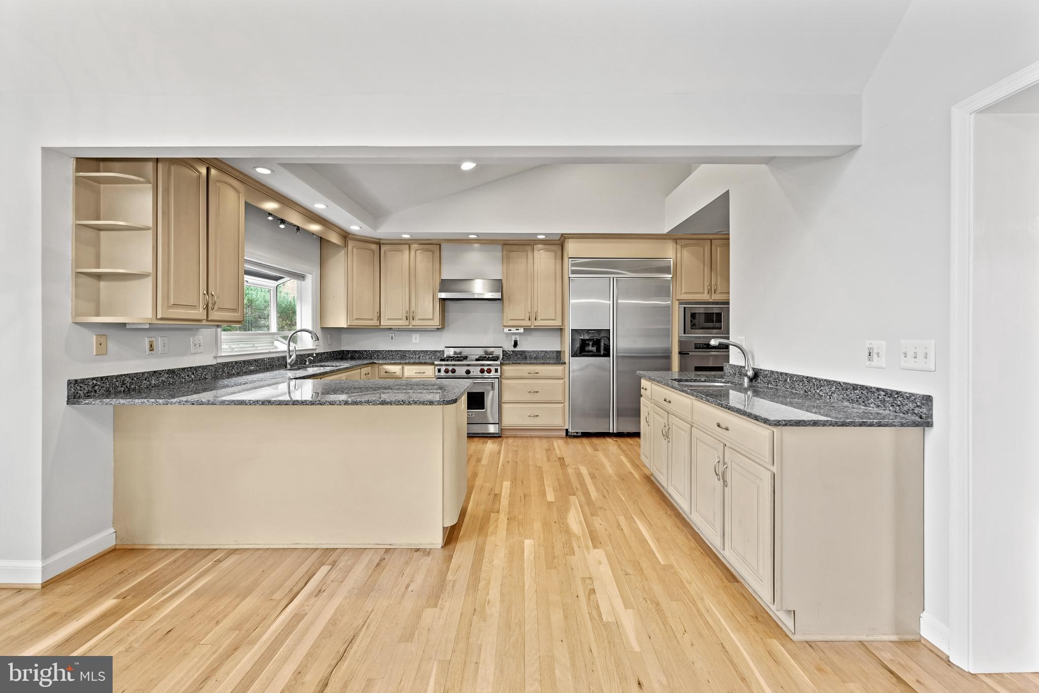 6304 Fort Hunt Road Alexandria, VA 22307 - Photo 13 of 53 Gallery Image 13