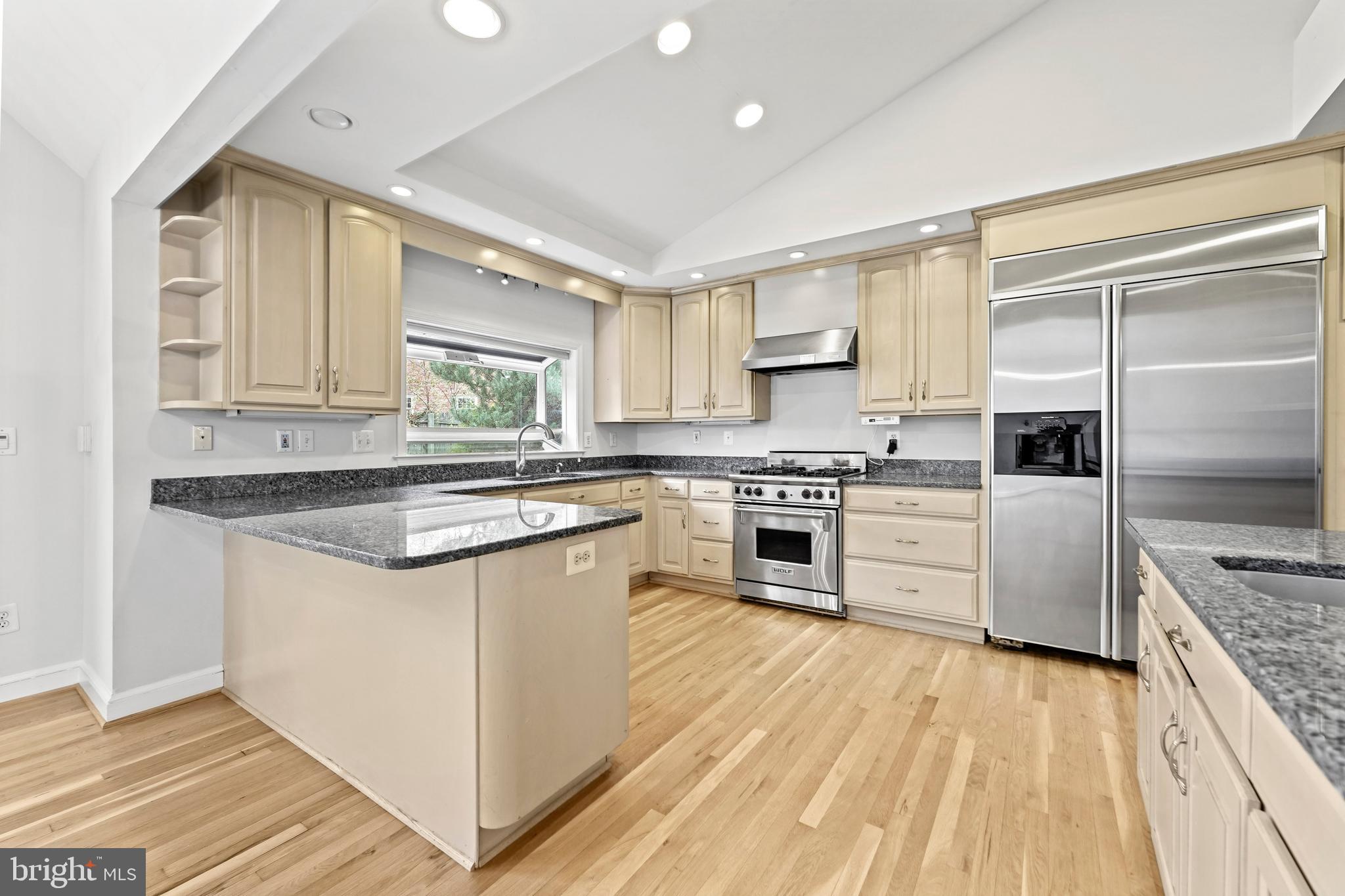 6304 Fort Hunt Road Alexandria, VA 22307 - Photo 14 of 53 Gallery Image 14