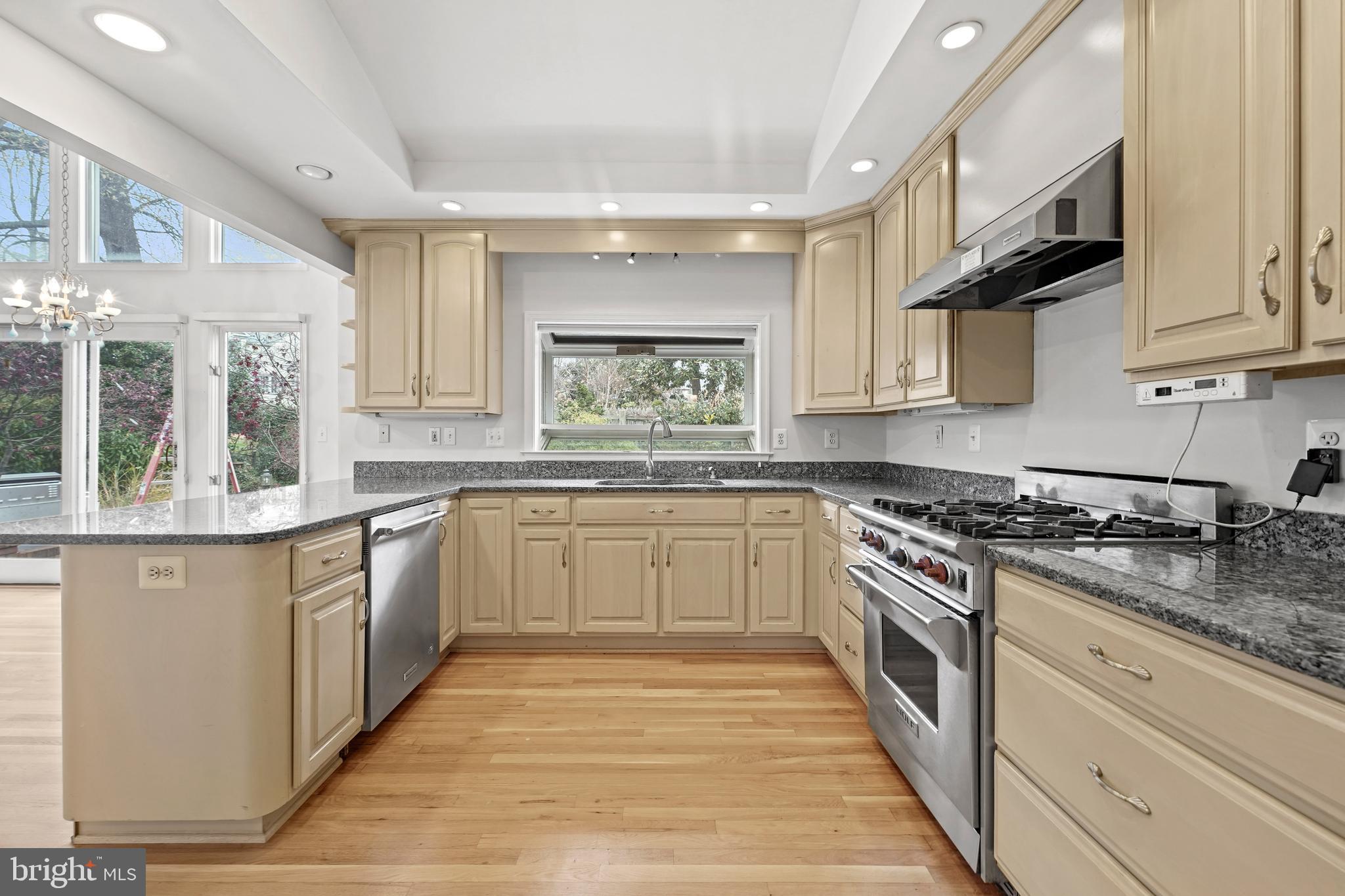 6304 Fort Hunt Road Alexandria, VA 22307 - Photo 17 of 53 Gallery Image 17