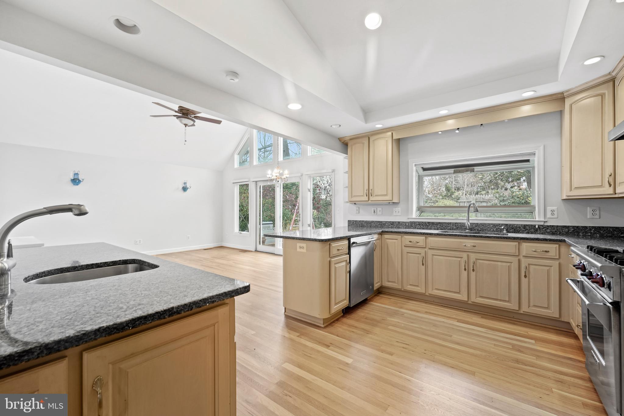 6304 Fort Hunt Road Alexandria, VA 22307 - Photo 18 of 53 Gallery Image 18