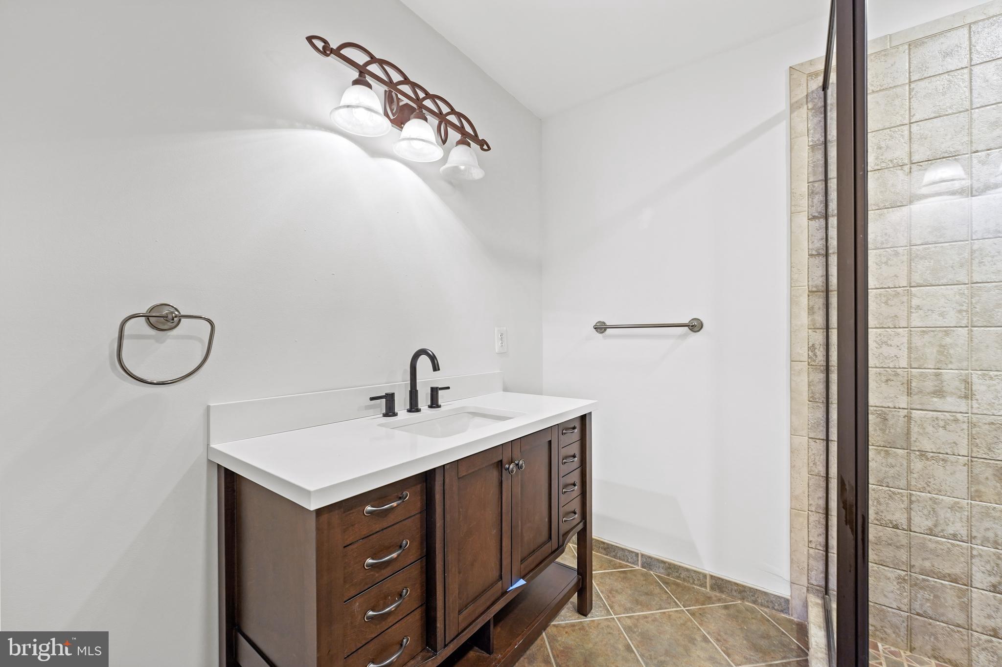 6304 Fort Hunt Road Alexandria, VA 22307 - Photo 32 of 53 Gallery Image 32