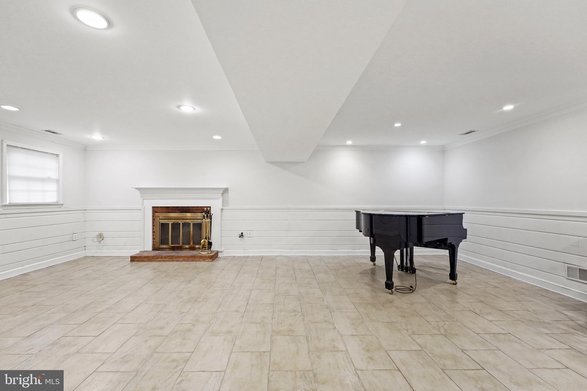 6304 Fort Hunt Road Alexandria, VA 22307 - Photo 35 of 53 Gallery Image 35