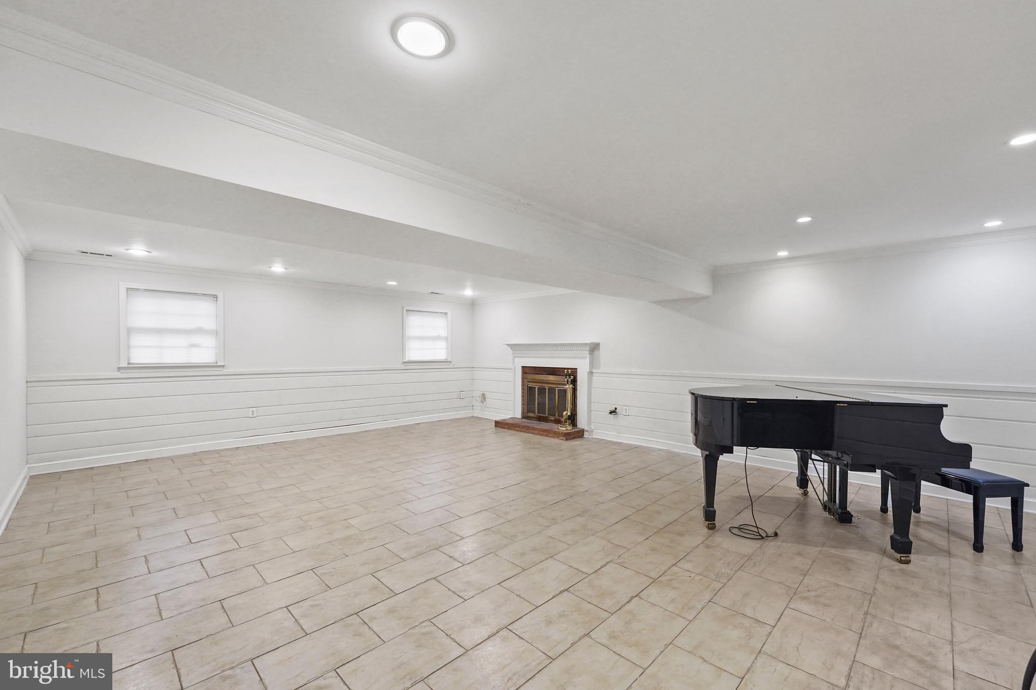 6304 Fort Hunt Road Alexandria, VA 22307 - Photo 36 of 53 Gallery Image 36