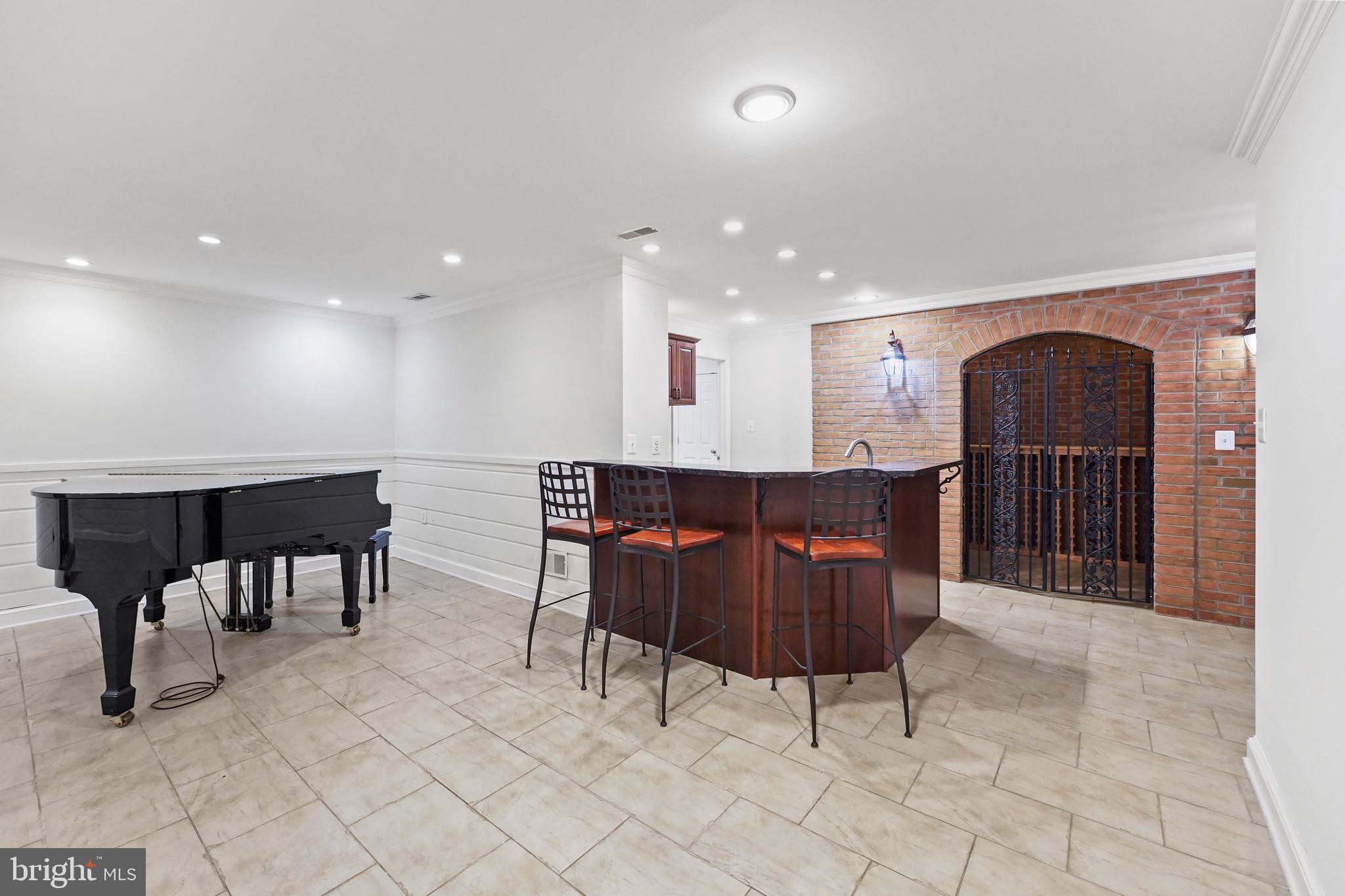 6304 Fort Hunt Road Alexandria, VA 22307 - Photo 39 of 53 Gallery Image 39