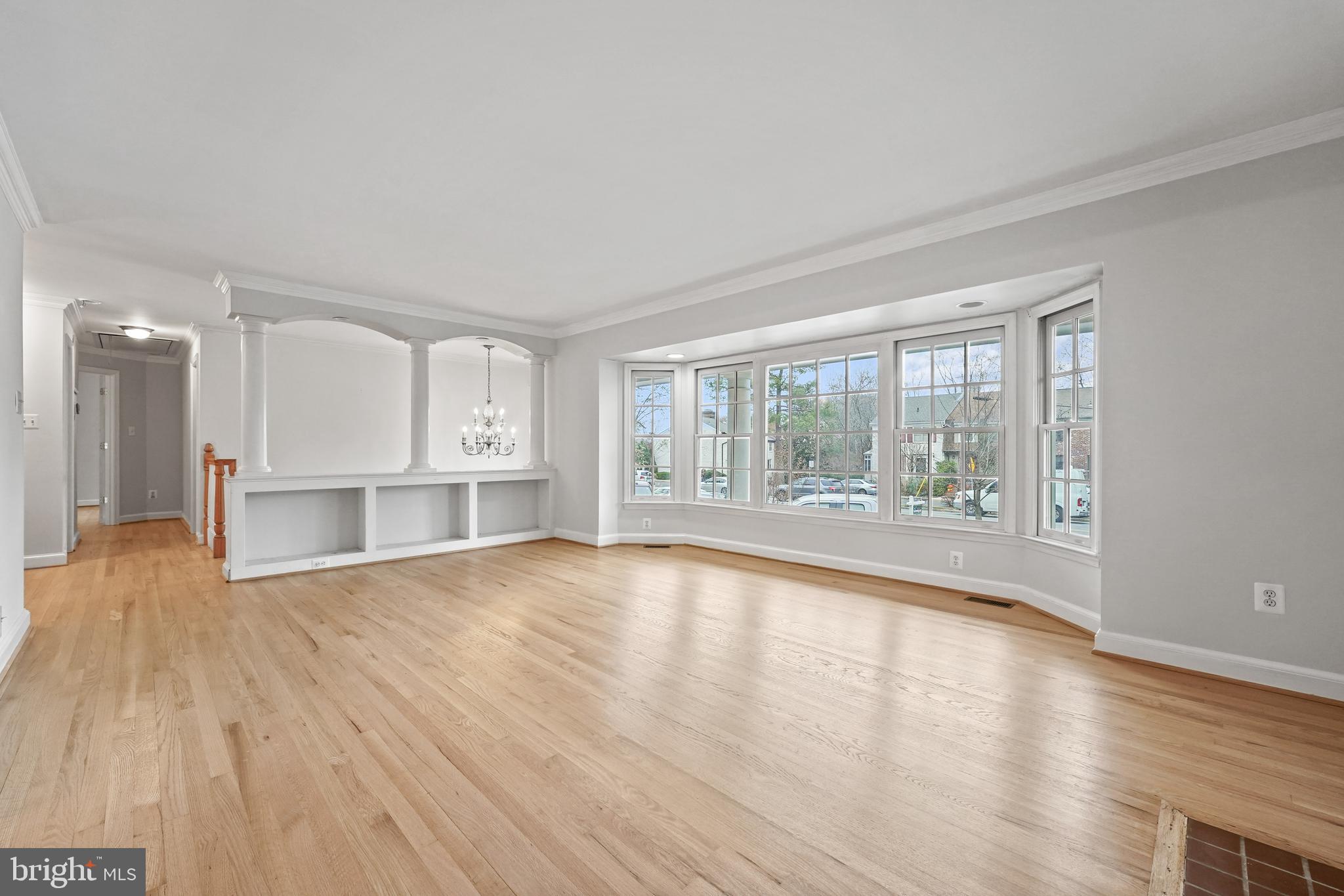 6304 Fort Hunt Road Alexandria, VA 22307 - Photo 7 of 53 Gallery Image 7