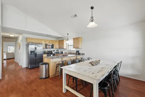 $949,000 | 186 West Hells Gate Drive, Strawn, TX 76475