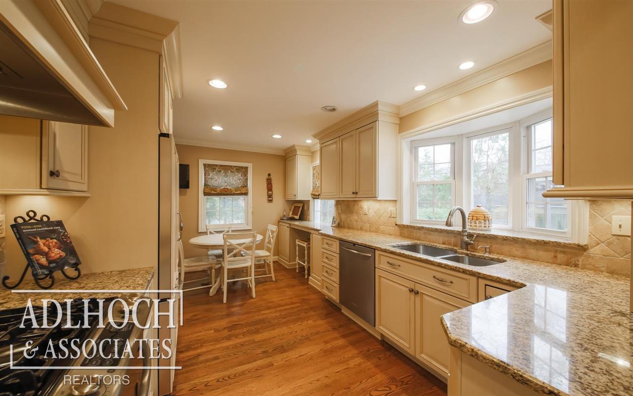 1261 Harvard Road Grosse Pointe Park, MI 48230 - Photo 2 of 22